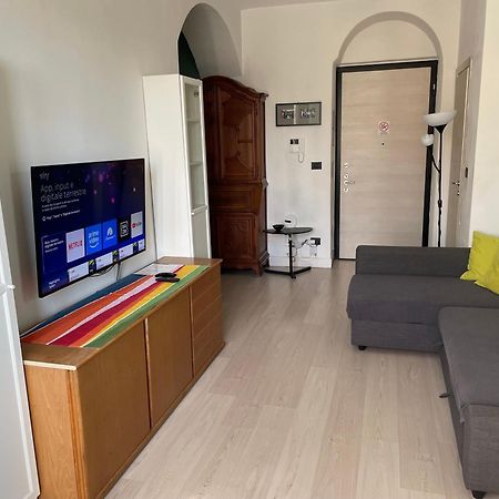 Ferienwohnung Un Piano Sotto Arturo Turin Exterior foto